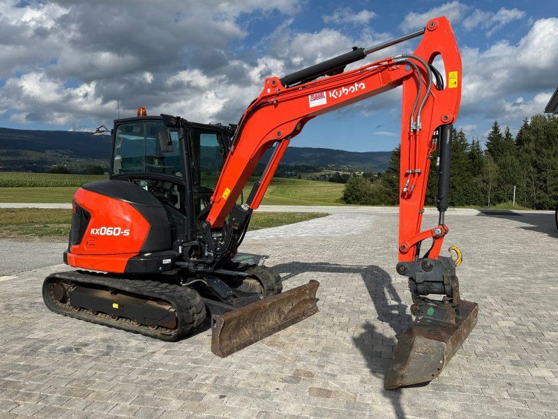 Kubota KX060-5 mit Powertilt