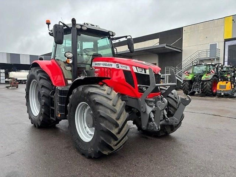 Massey Ferguson 7719 S