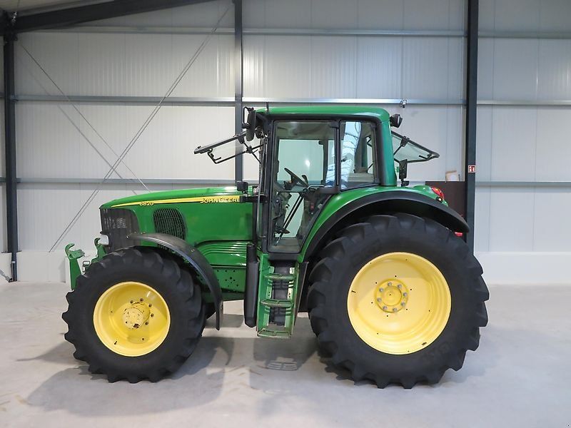 John Deere 6820 PQ Premium, FKH+FZW+50 Km/H, Motor 2400 Std.
