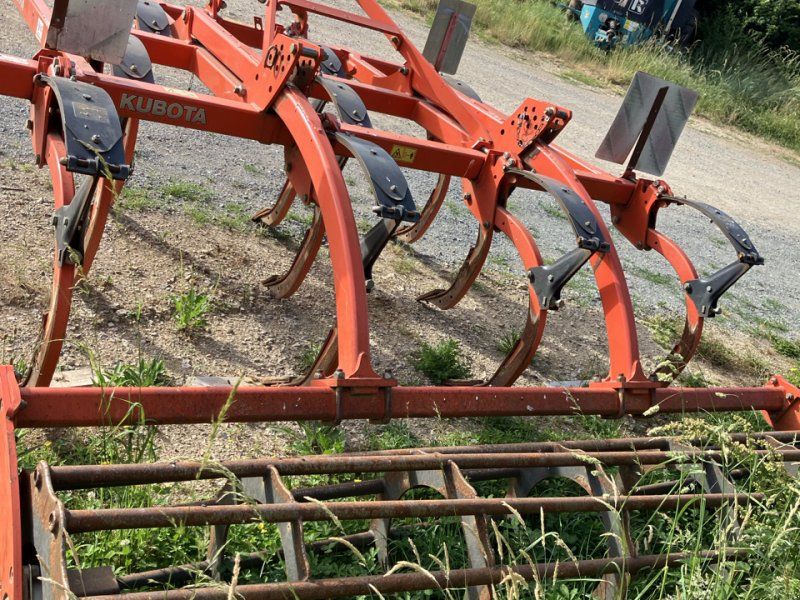Kubota CU 3300 C