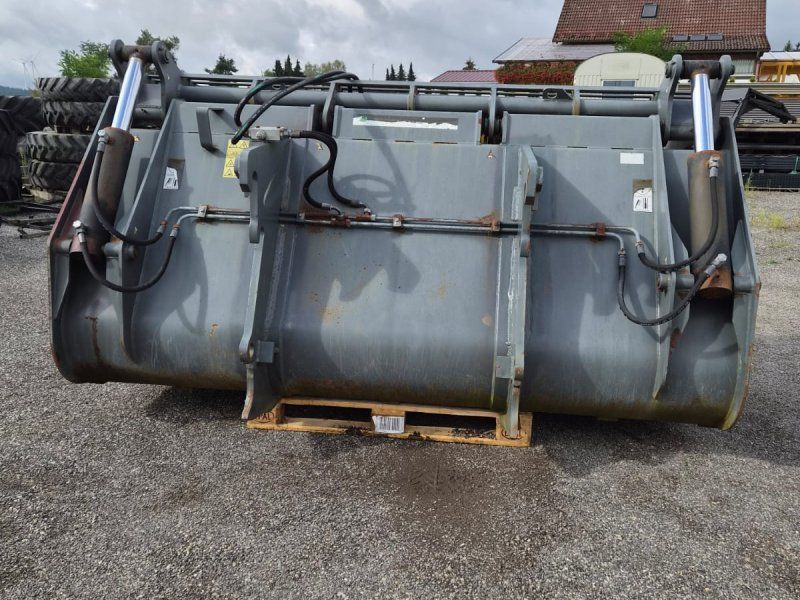 Bressel & Lade Silogreifschaufel S60 XXL 3500l Volvo und Kramer Aufnahme