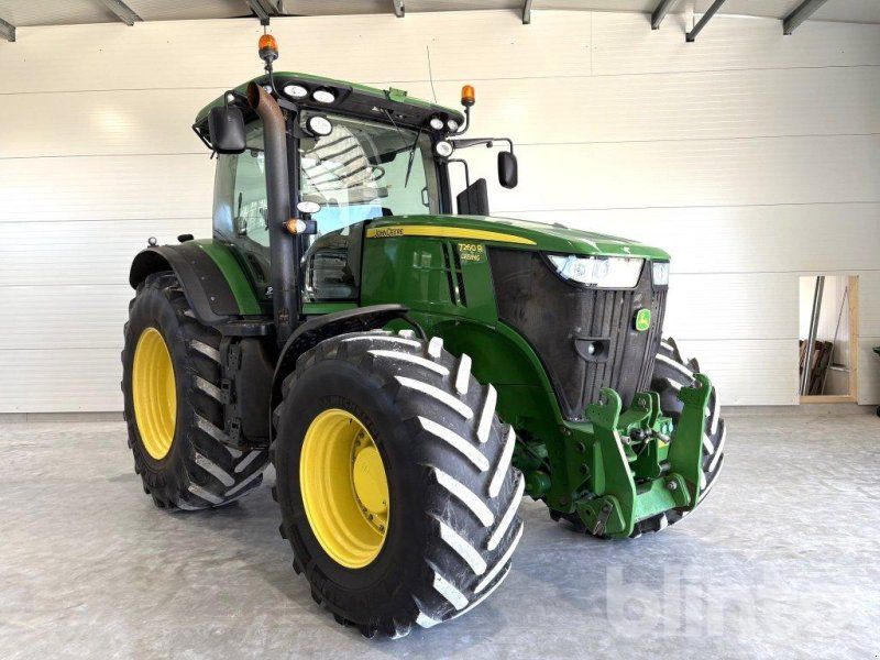 John Deere 7260R