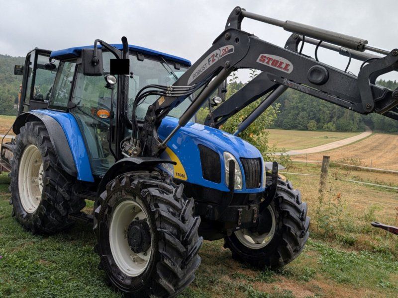 New Holland T5060