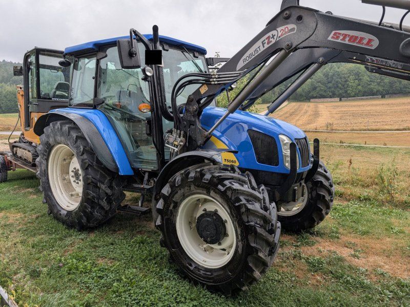 New Holland T5060