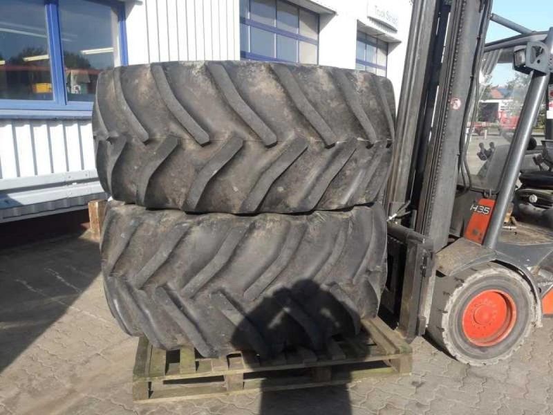 800/70 R38 GY