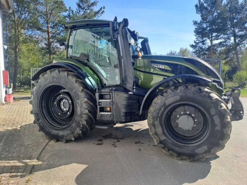 Valtra T255
