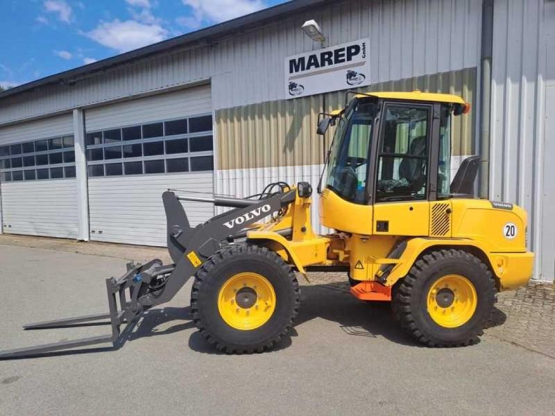 Volvo L 30