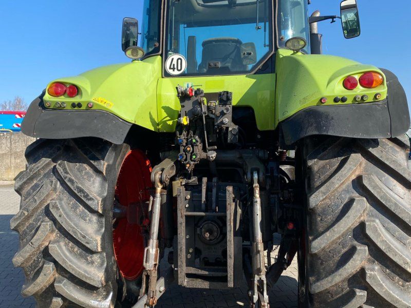 Claas Axion 810