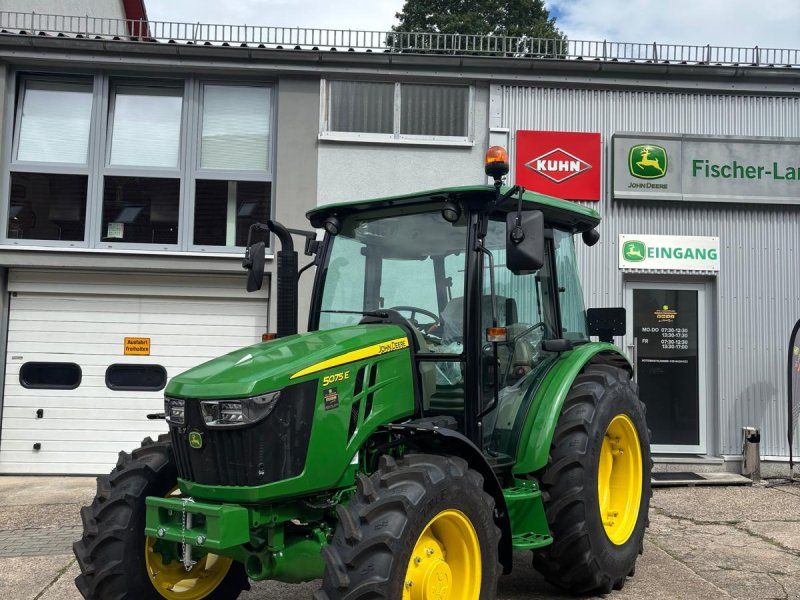 John Deere 5075 E