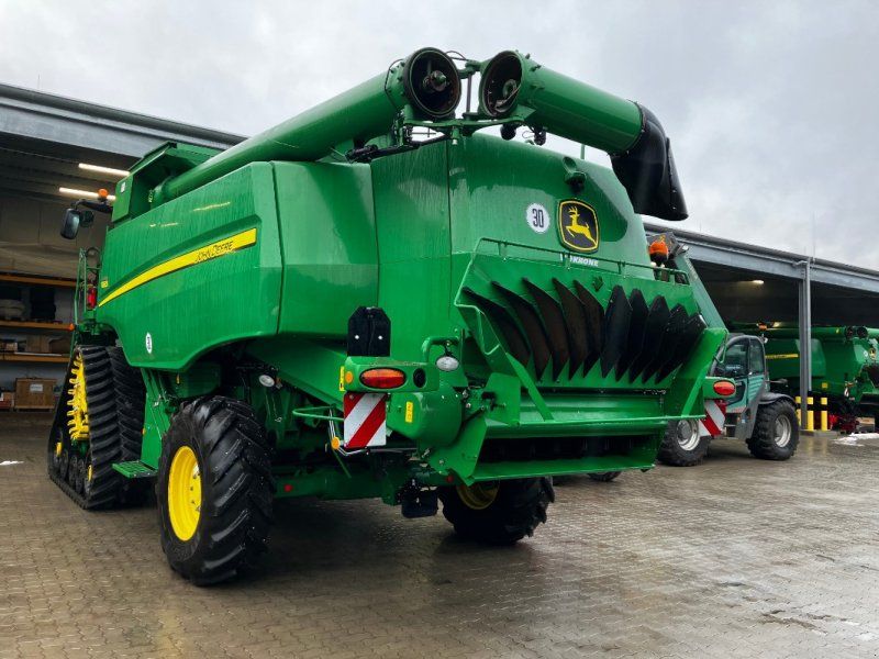 John Deere T660i