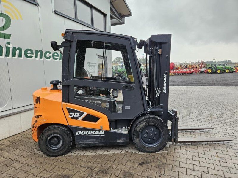 Doosan D30S-9