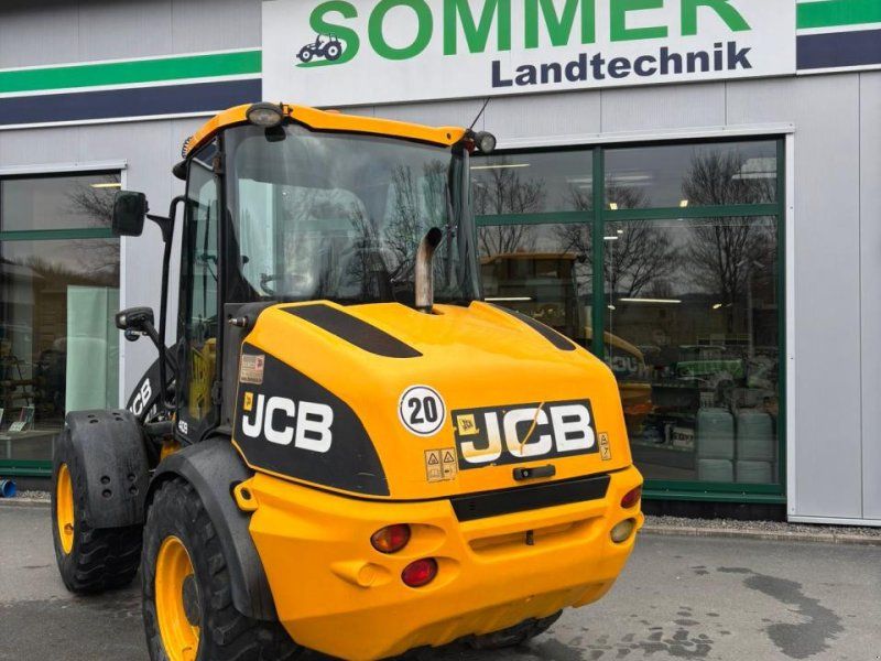 JCB 409