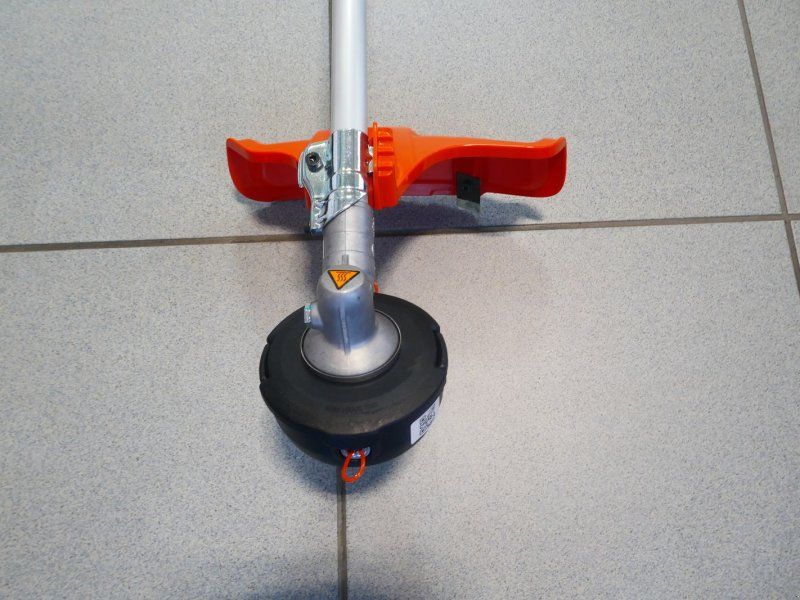 Husqvarna Akku- 325 iL