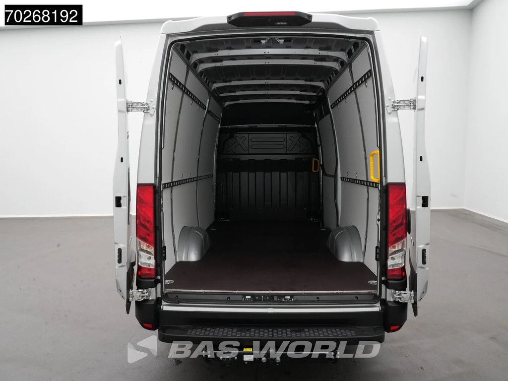 Iveco Daily 35S21 BPM VRIJ! 3.0L Automaat 210PK 3,5t Trekhaak ACC LED Camera Parkeersensoren Tacho Euro6 L2 12m3 Klima AHK