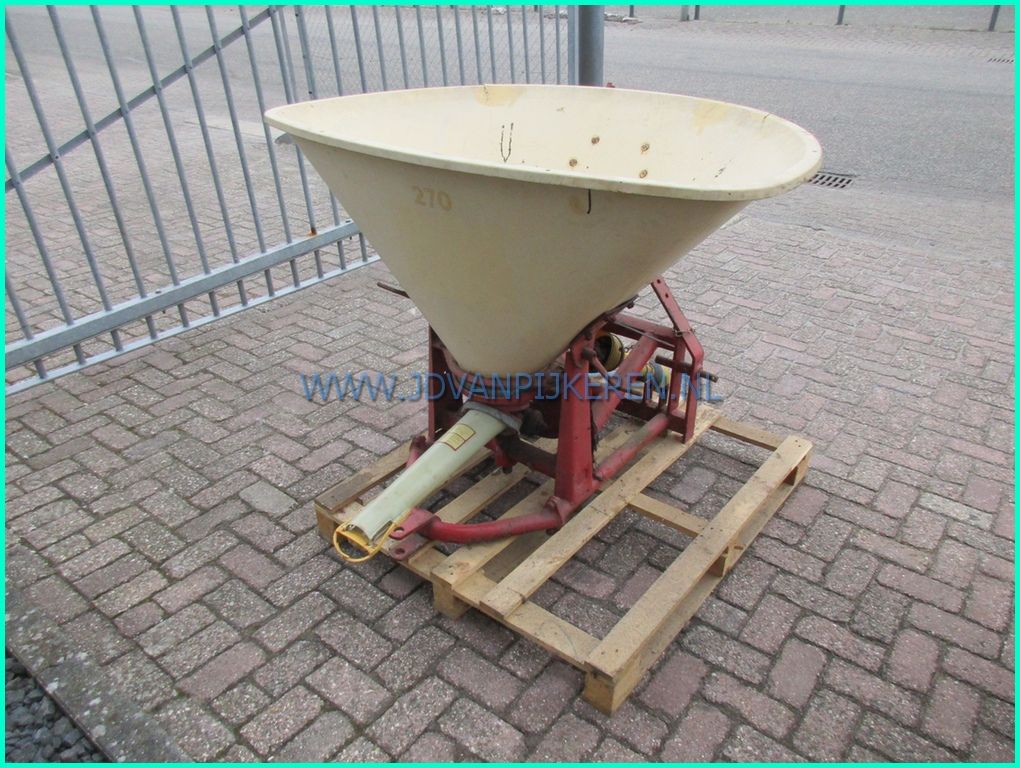 Imants ploeg/spidfrees/spidfreesmachine + kunstmeststrooier