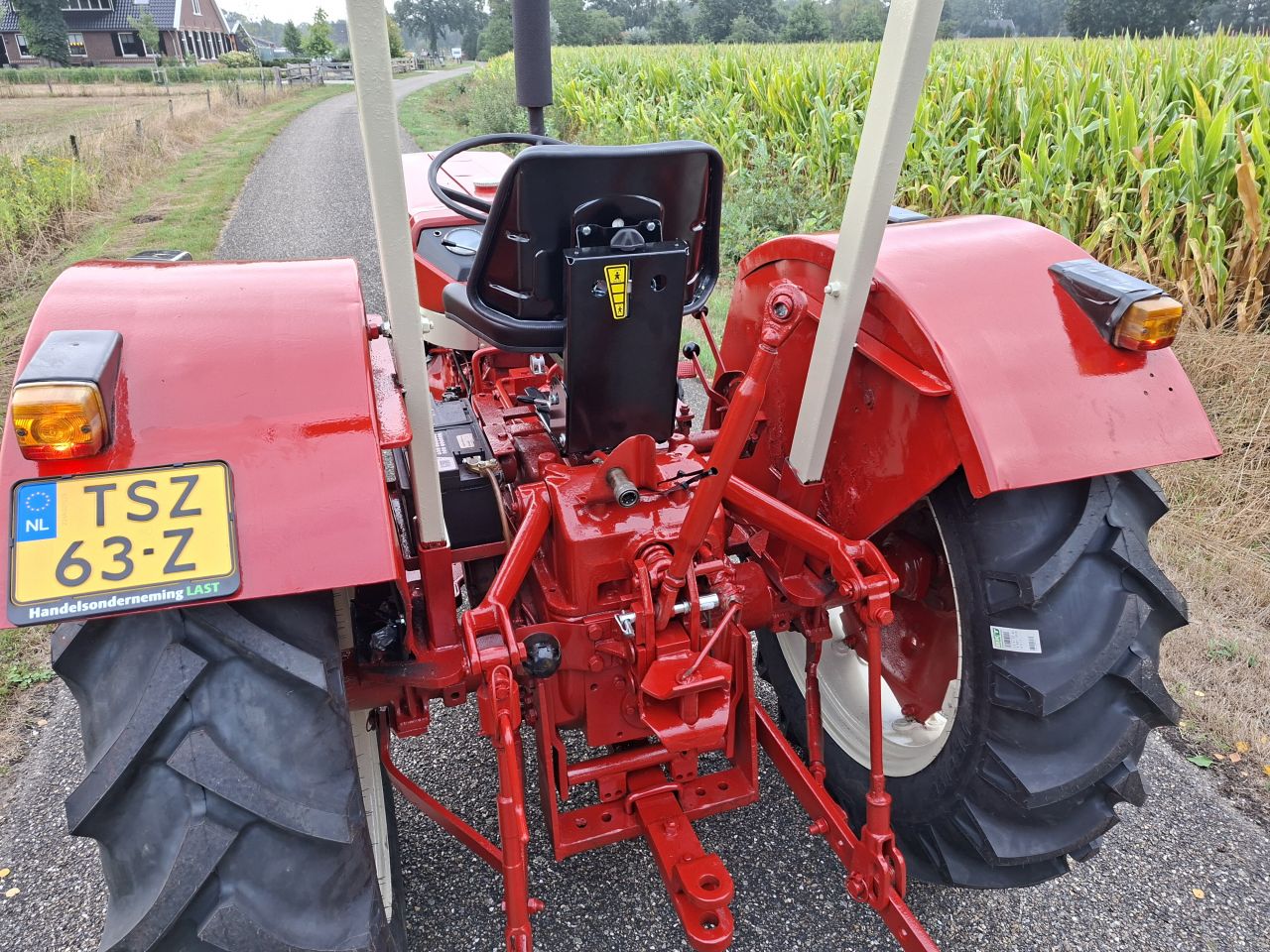 IHC International 353 | Refurbished | NL Kenteken