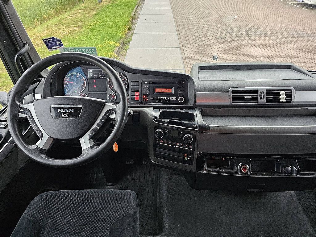 M.A.N. 26.440 TGX 6x2 taillift