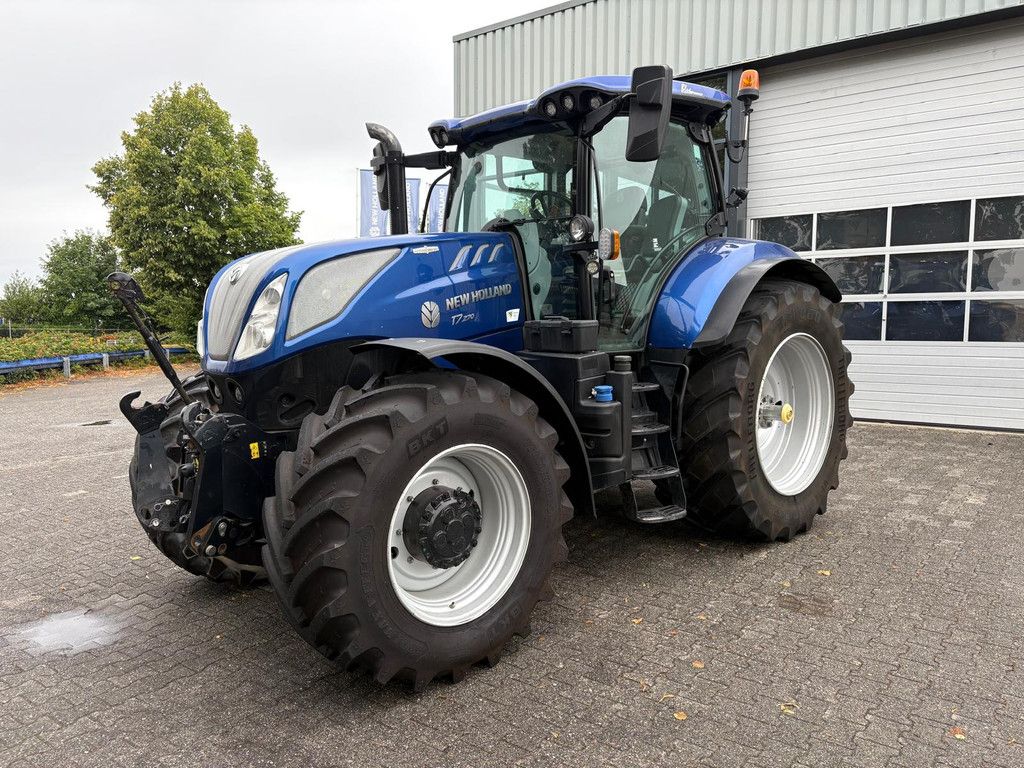 New Holland T7.270 AC Blue Power
