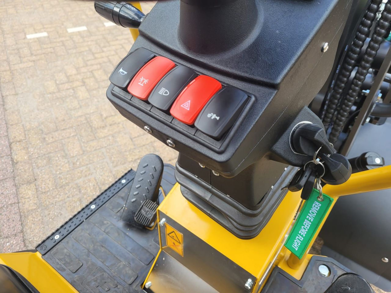 Eurotrac W11 M kniklader shovel - Bj. 2026 - 10u - Lease evt.