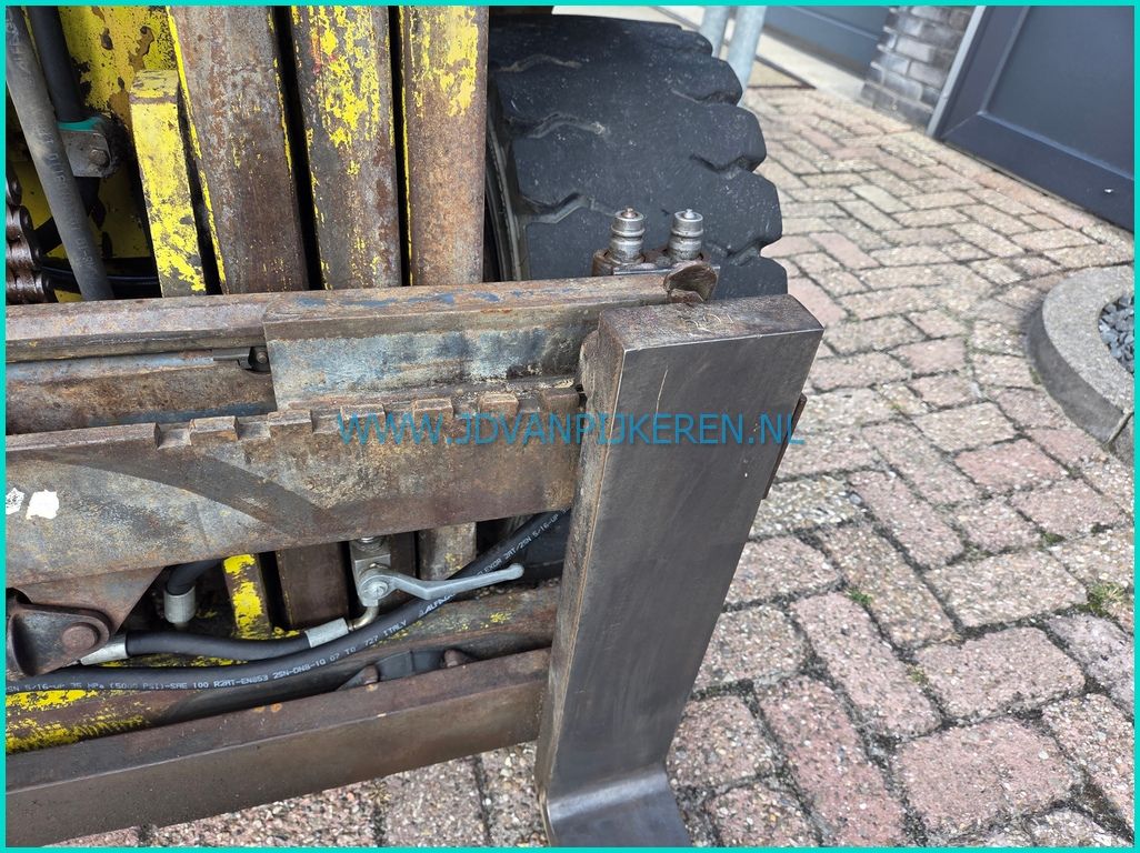 Mitsubishi FD25 diesel triplex4m+freelift+sideshift 198cm hoog