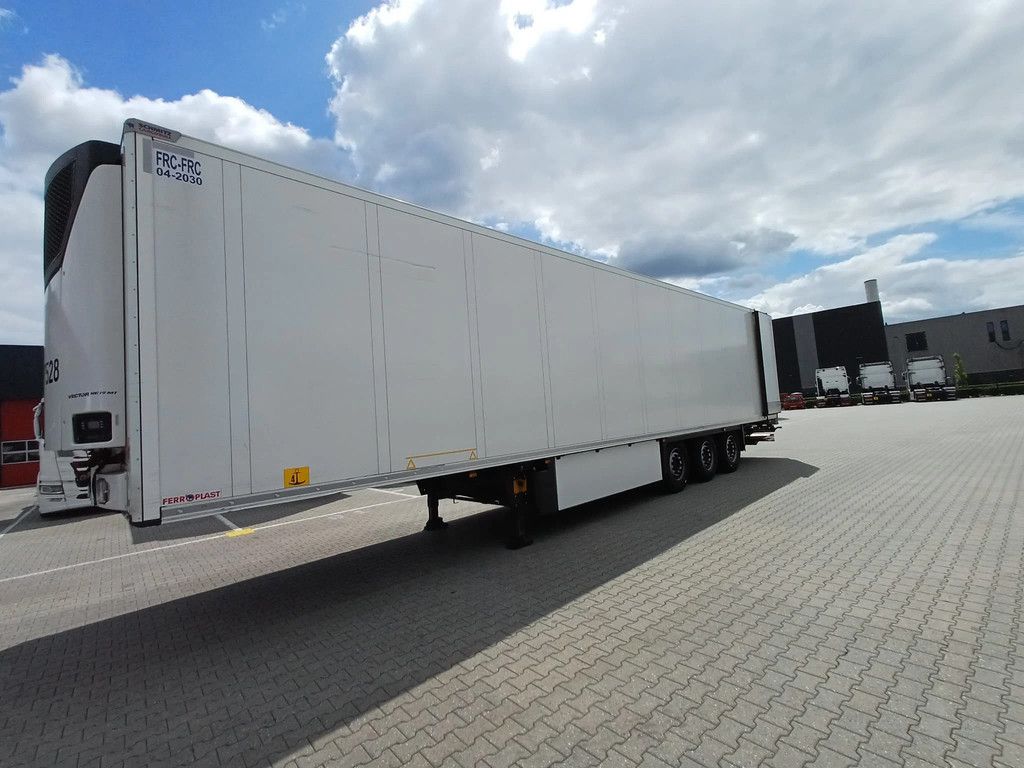Schmitz Cargobull Carrier Vector HE19MT Multi Temp 2T Laadklep Liftas