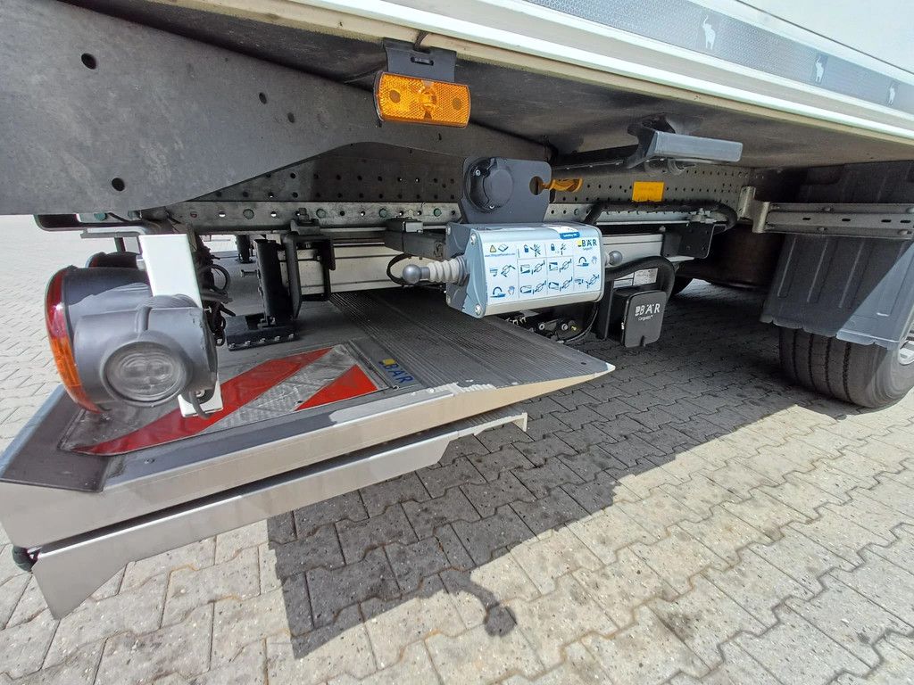 Schmitz Cargobull Carrier Vector HE19MT Multi Temp 2T Laadklep Liftas