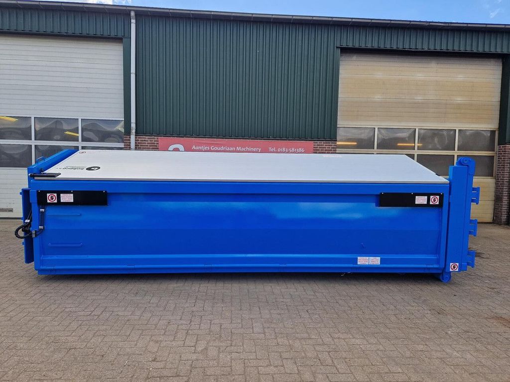 Hooklift container