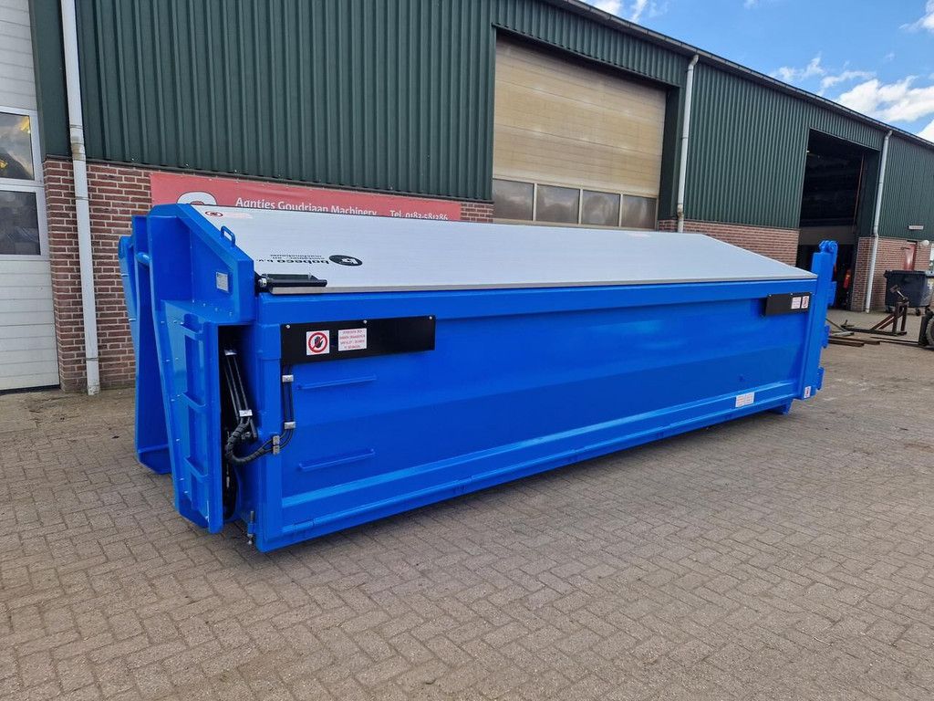 Hooklift container