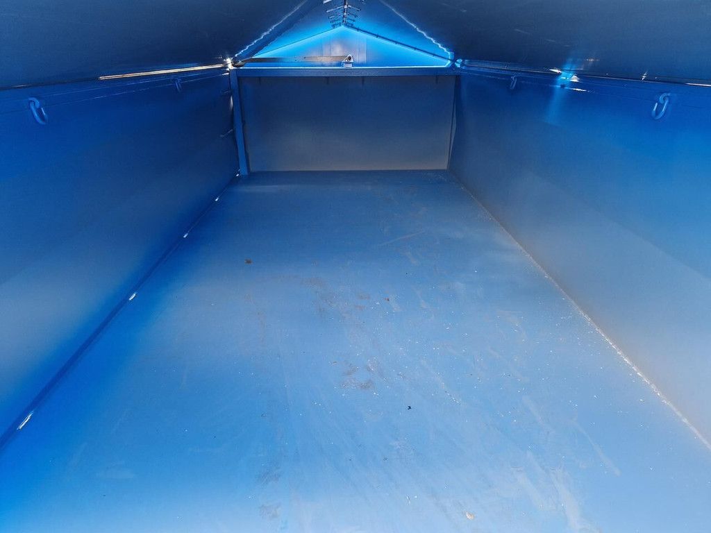 Hooklift container