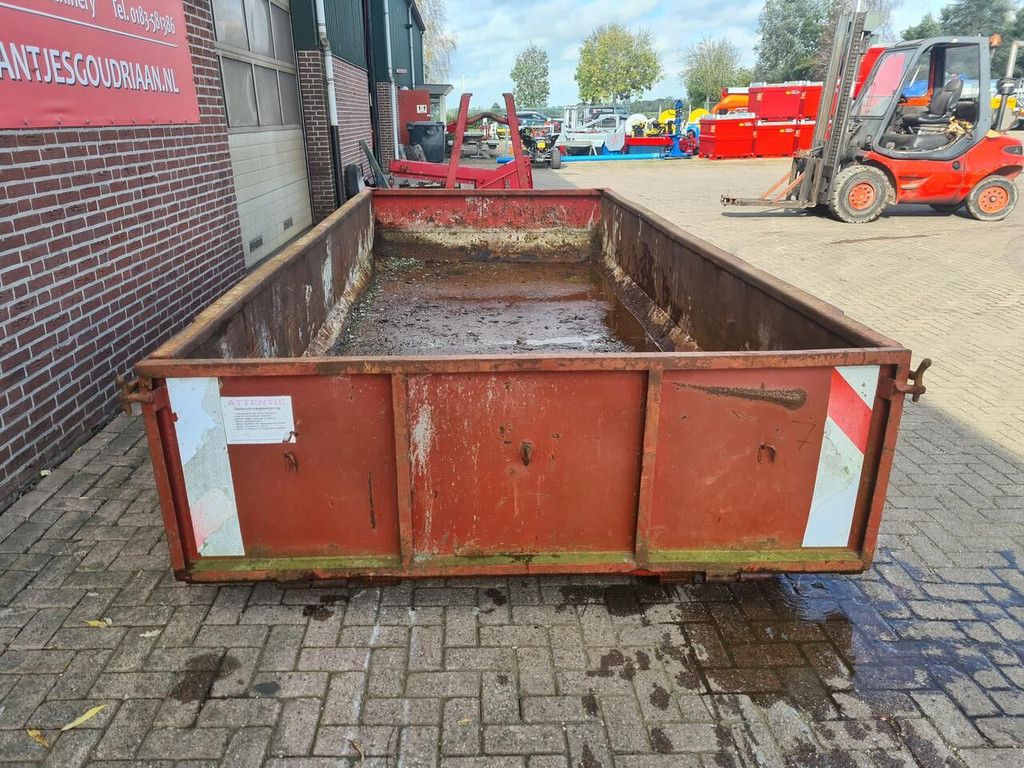 Haakarm container