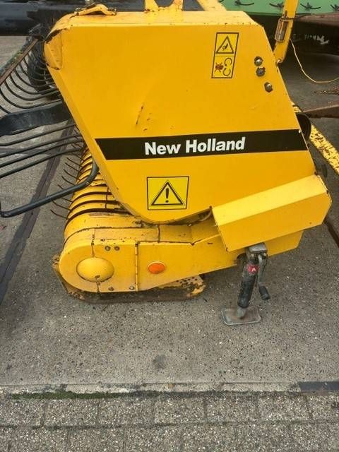 New Holland Graspickup