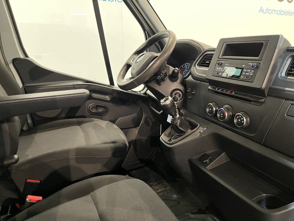 Renault Master 2.3 dCi 145 PK L3 Open Laadbak / Fassi Kraan / Euro 6 / Airco / Trekhaak / Cruise Control / 3-Zits / 55.000 KM !!