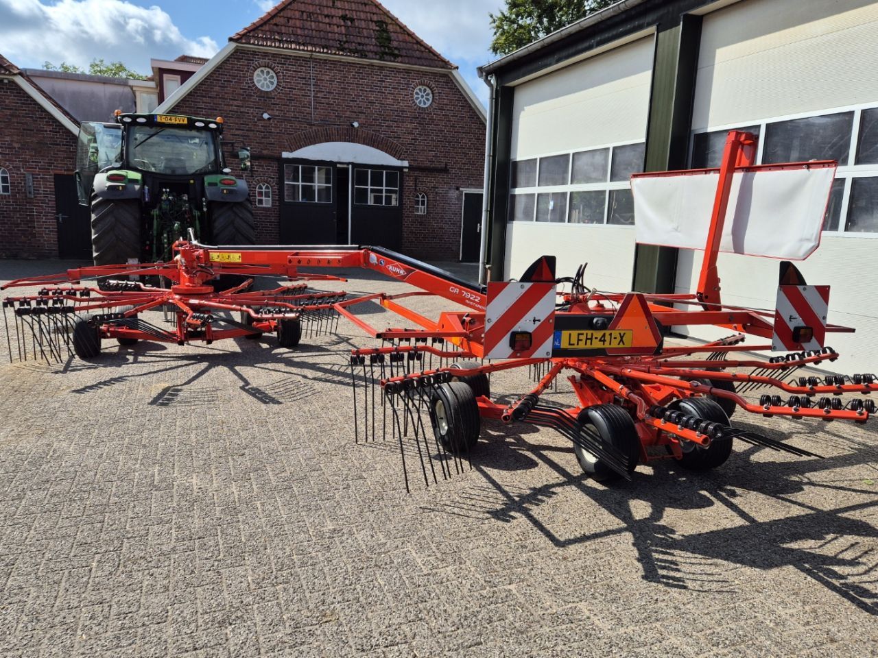 Kuhn GA7922 zijafleg hark treintje 7.3m