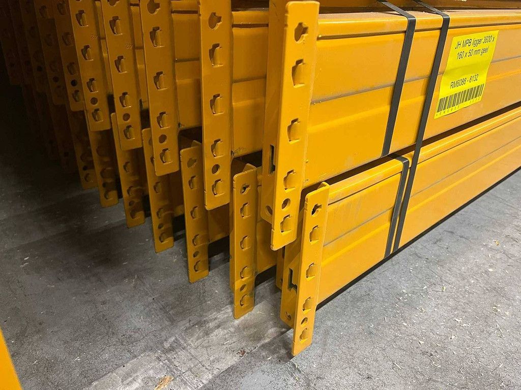 Heavy-duty pallet racking 10x80 4000kg per beam layer