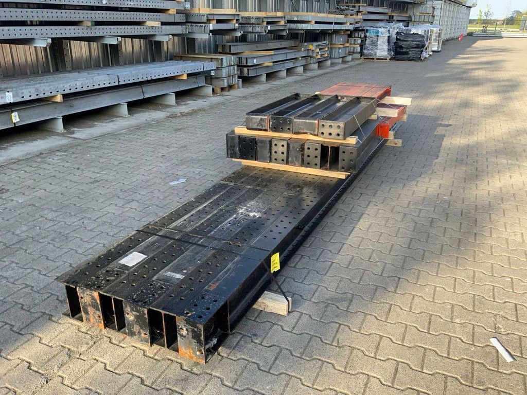 Double-sided cantilever racking 6x36