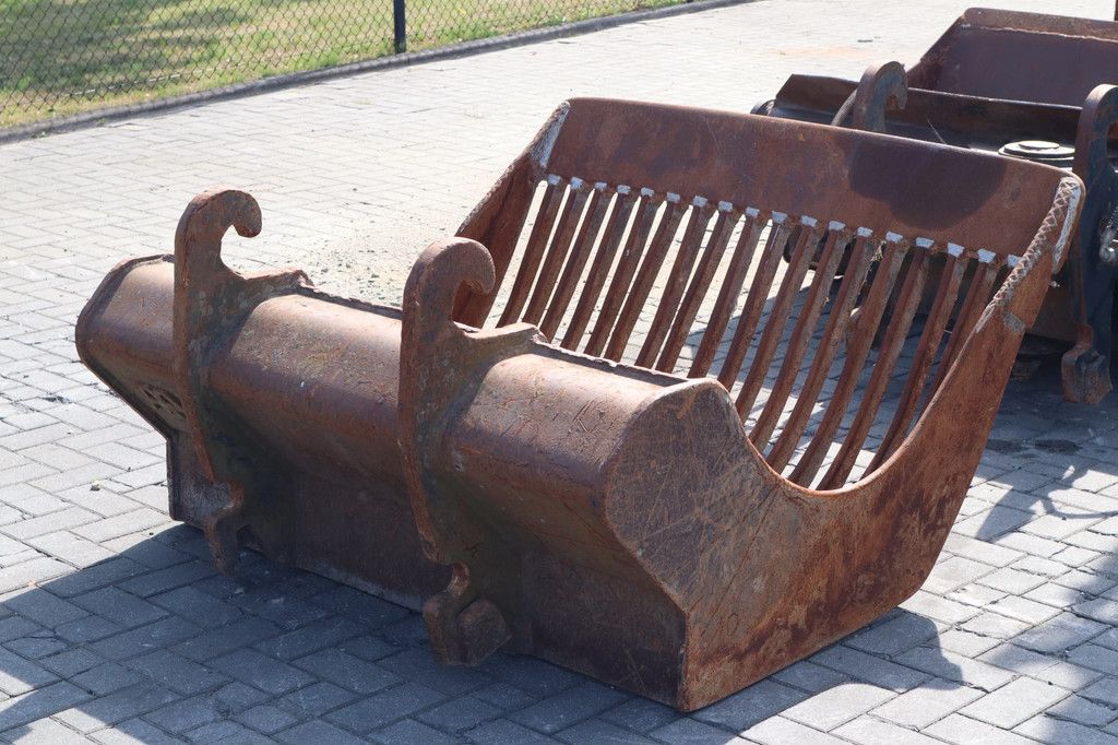Doosan DX255LC -3 | TILT BUCKET | SKELETON BUCKET | DIGGING BUCKET