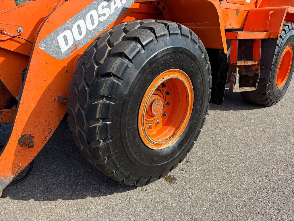Doosan DL250-3