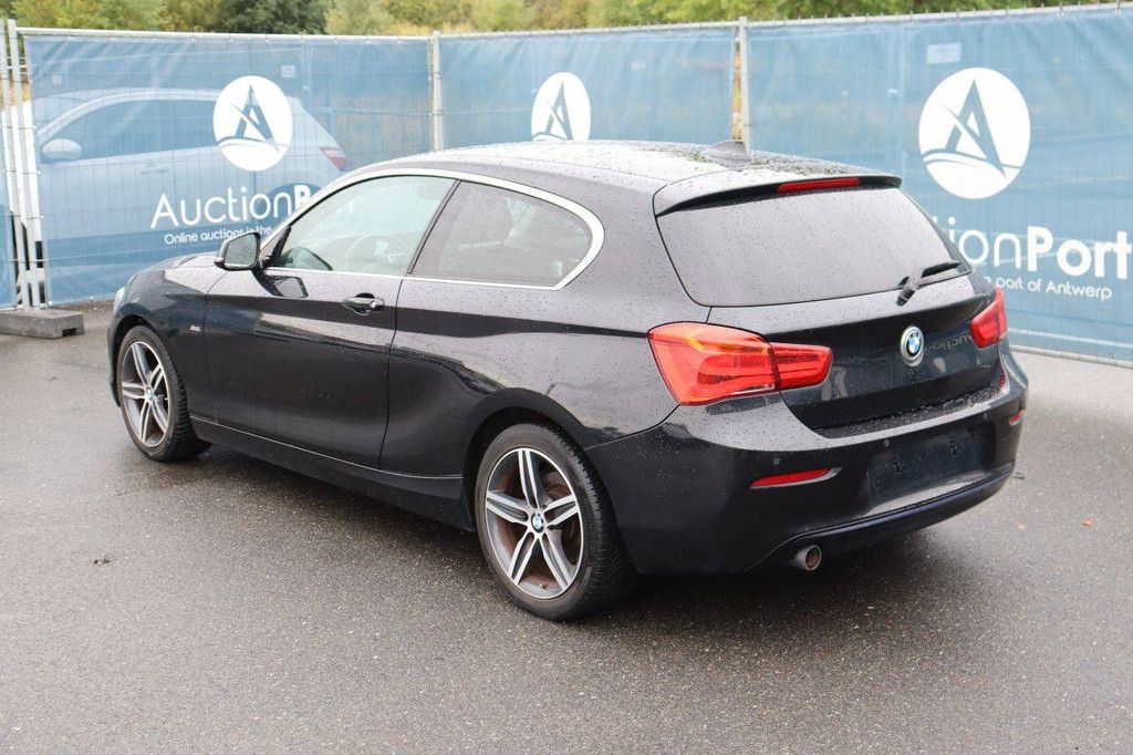 Passenger car BMW 1 Sportshatch 116d Diesel 116hp 2017 (Margin)