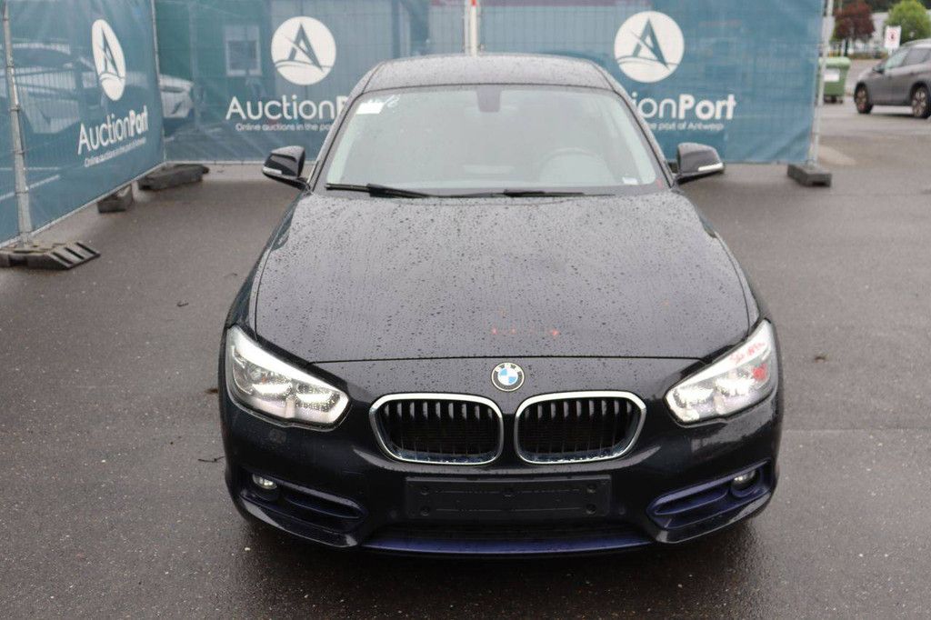 Passenger car BMW 1 Sportshatch 116d Diesel 116hp 2017 (Margin)