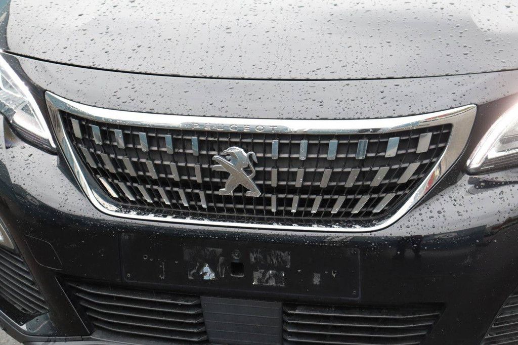SUV Peugeot 3008 Diesel 130hp 2019 (Margin)