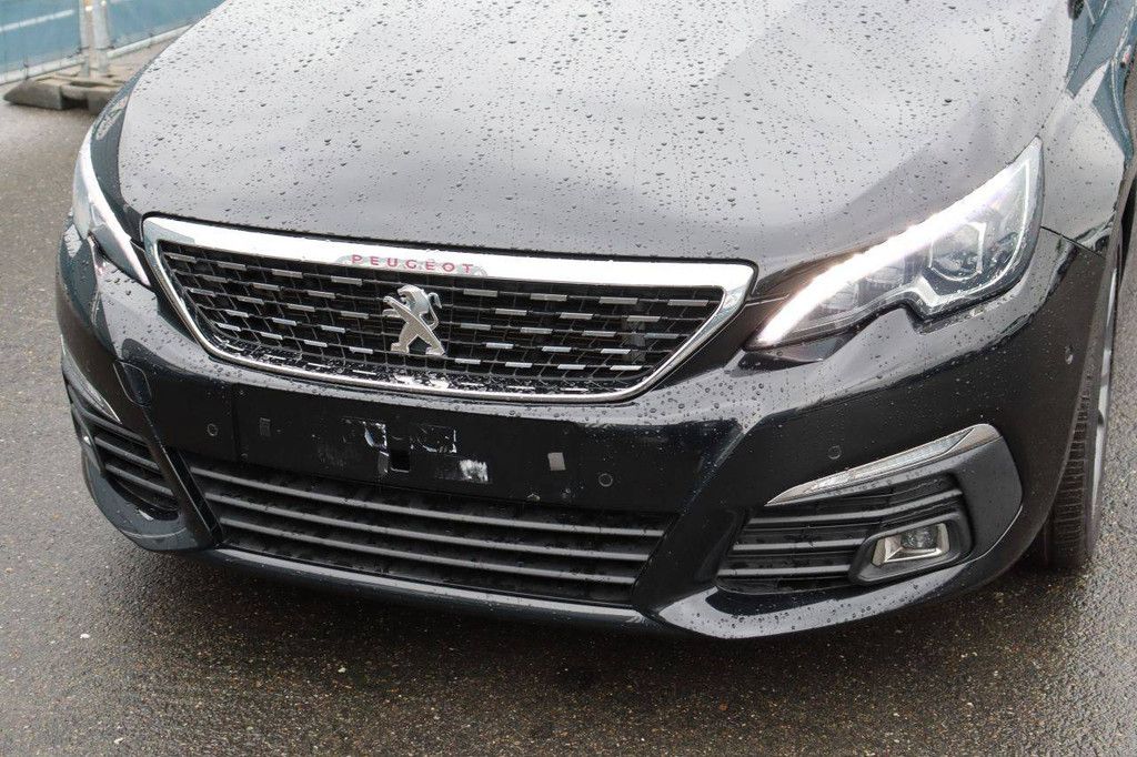 Passenger car Peugeot 308 Diesel 130hp 2018 (Margin)