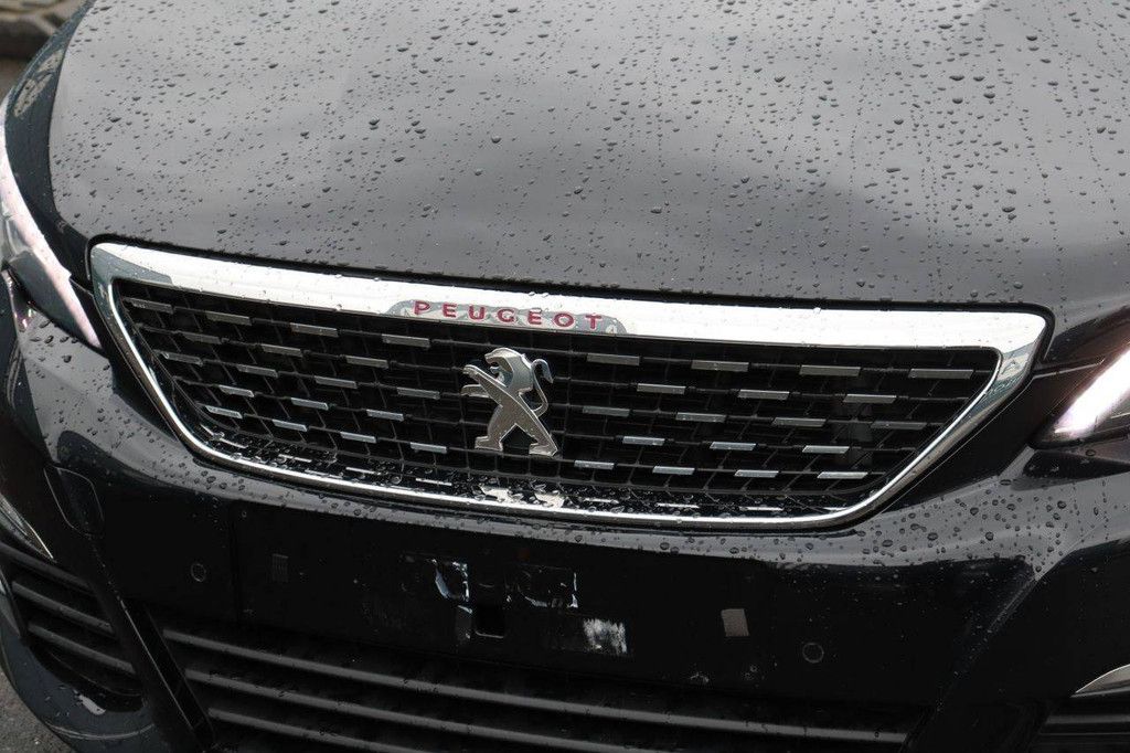 Passenger car Peugeot 308 Diesel 130hp 2018 (Margin)