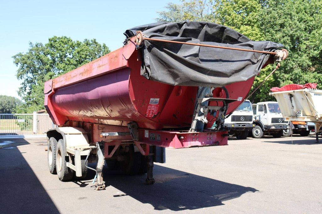 Tipper Semi-trailer Kaiser S3302A 2010