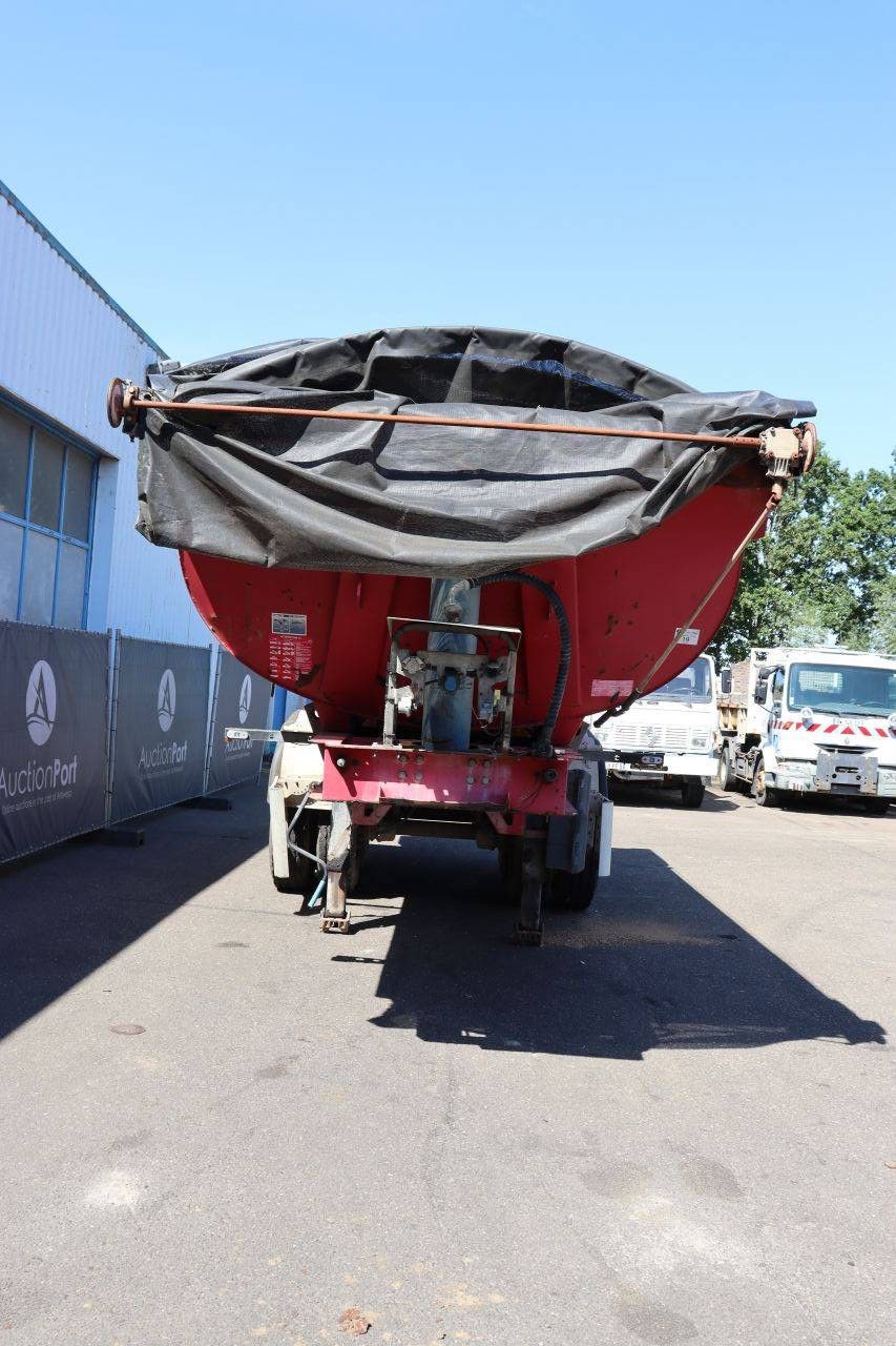 Tipper Semi-trailer Kaiser S3302A 2010