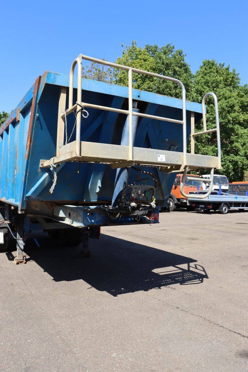 Kippsattelanhänger Kaiser S3302B 2006