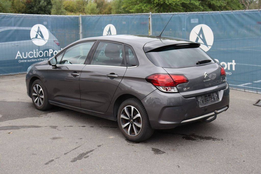 Passenger car Citroen C4 Diesel 100hp 2018 (Margin)