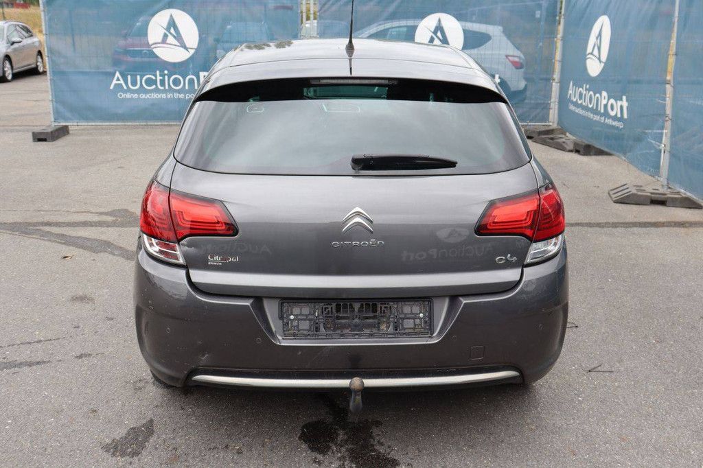 Passenger car Citroen C4 Diesel 100hp 2018 (Margin)