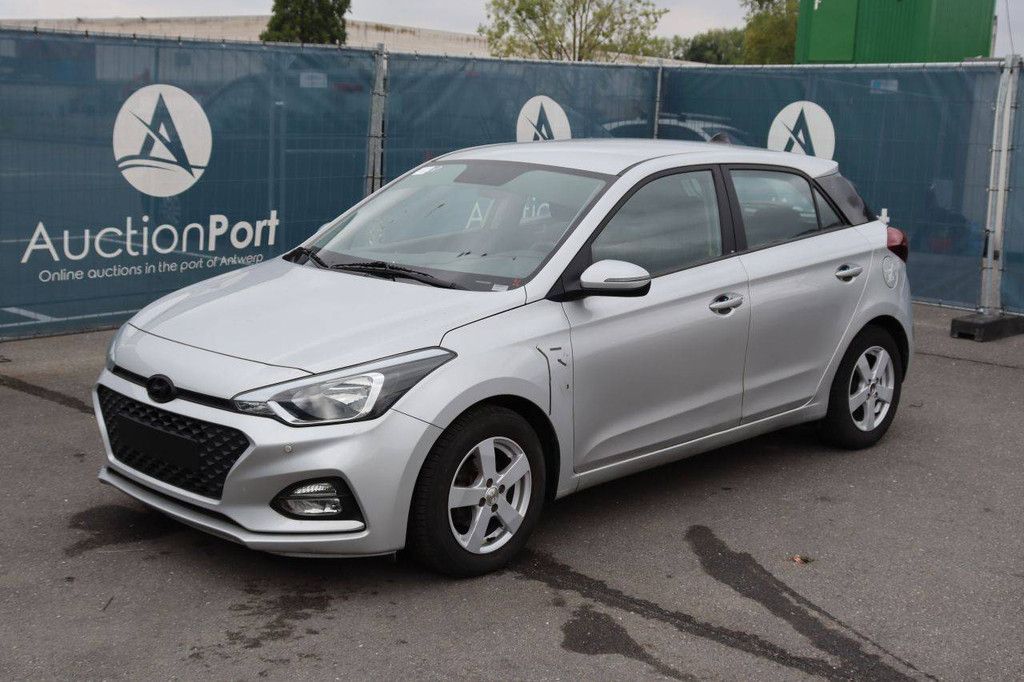 Hyundai i20 Petrol 75hp Passenger Car 2020 (Margin)