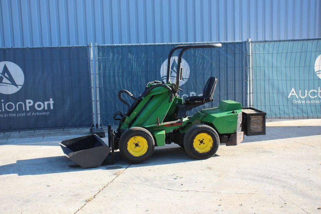 Articulated loader Avant Multi Diesel 14kW 2000