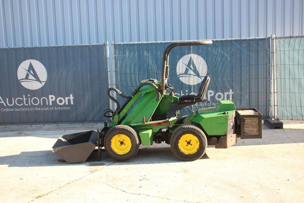 Articulated loader Avant Multi Diesel 14kW 2000